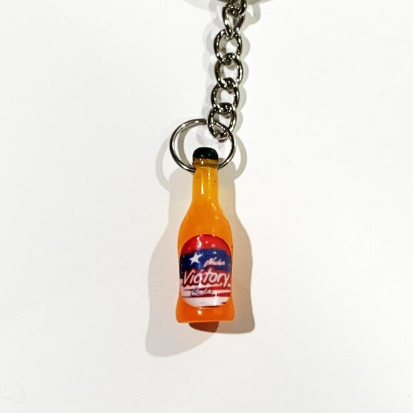 Fallout 4 Nuka Cola Victory Bottle Keychain - 3.5inch Gaming Keychain - Picture 7 of 11
